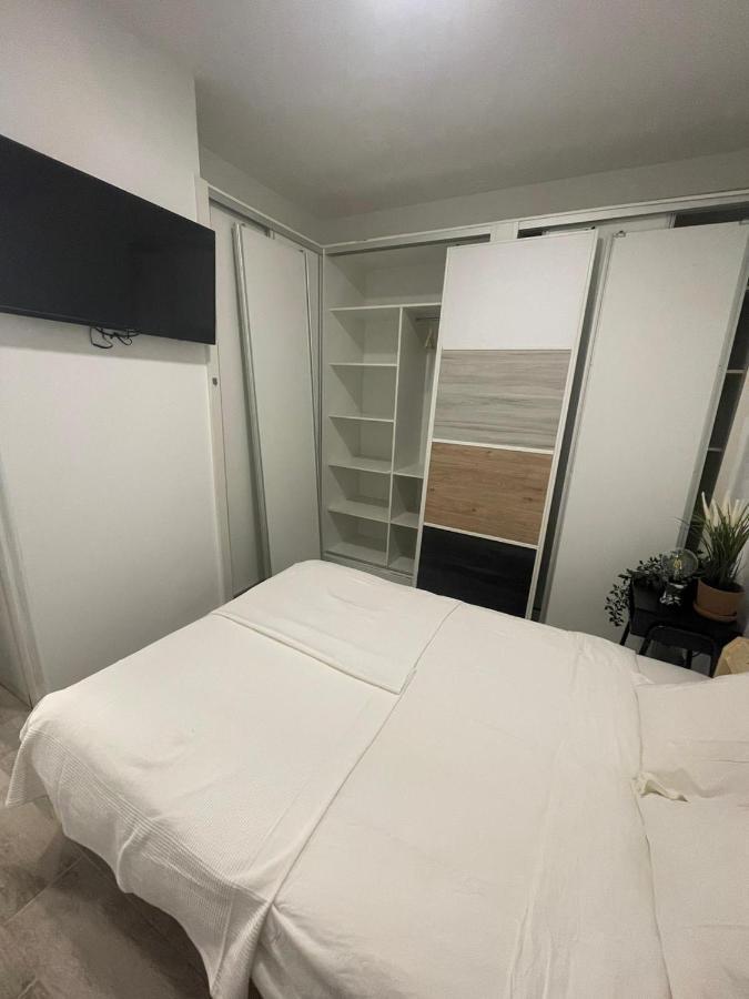 Apartamentos Jap Villaamil Madrid Ngoại thất bức ảnh