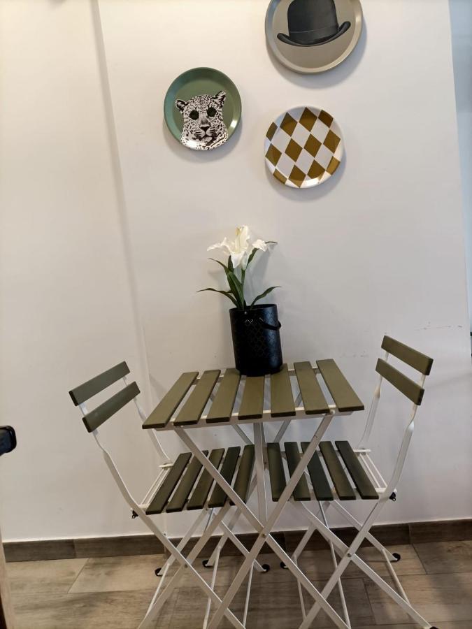 Apartamentos Jap Villaamil Madrid Ngoại thất bức ảnh